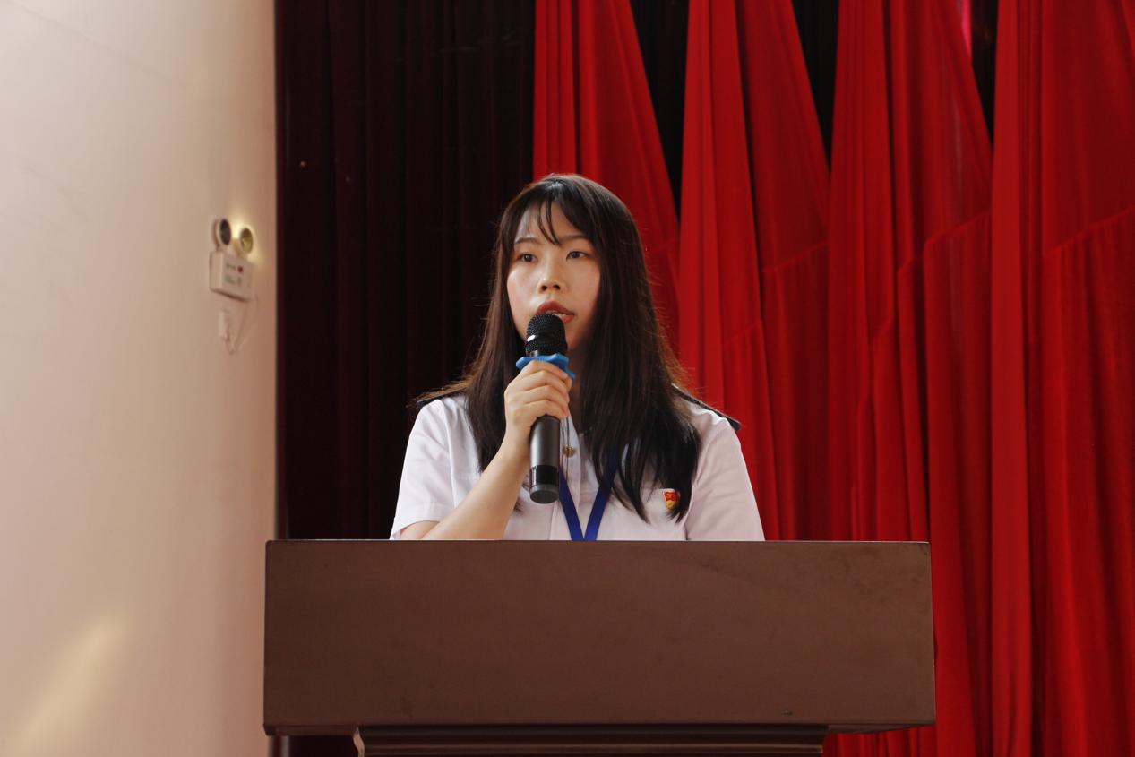南昌向遠軌道技術(shù)學校召開2021-2022學年先進教師大會