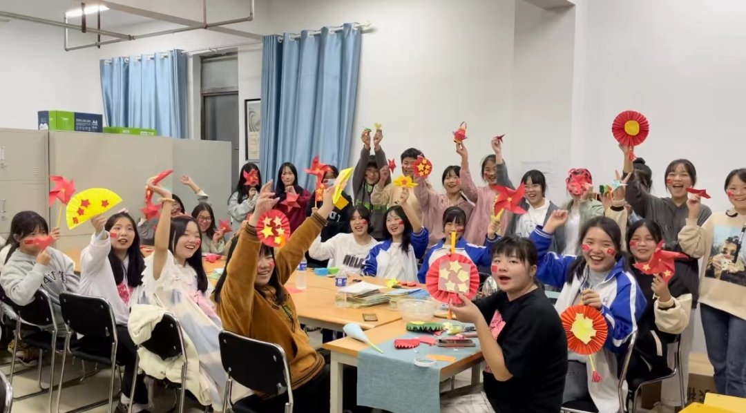 2024年新學(xué)期南昌向遠(yuǎn)軌道技術(shù)學(xué)校社團(tuán)開課啦！
