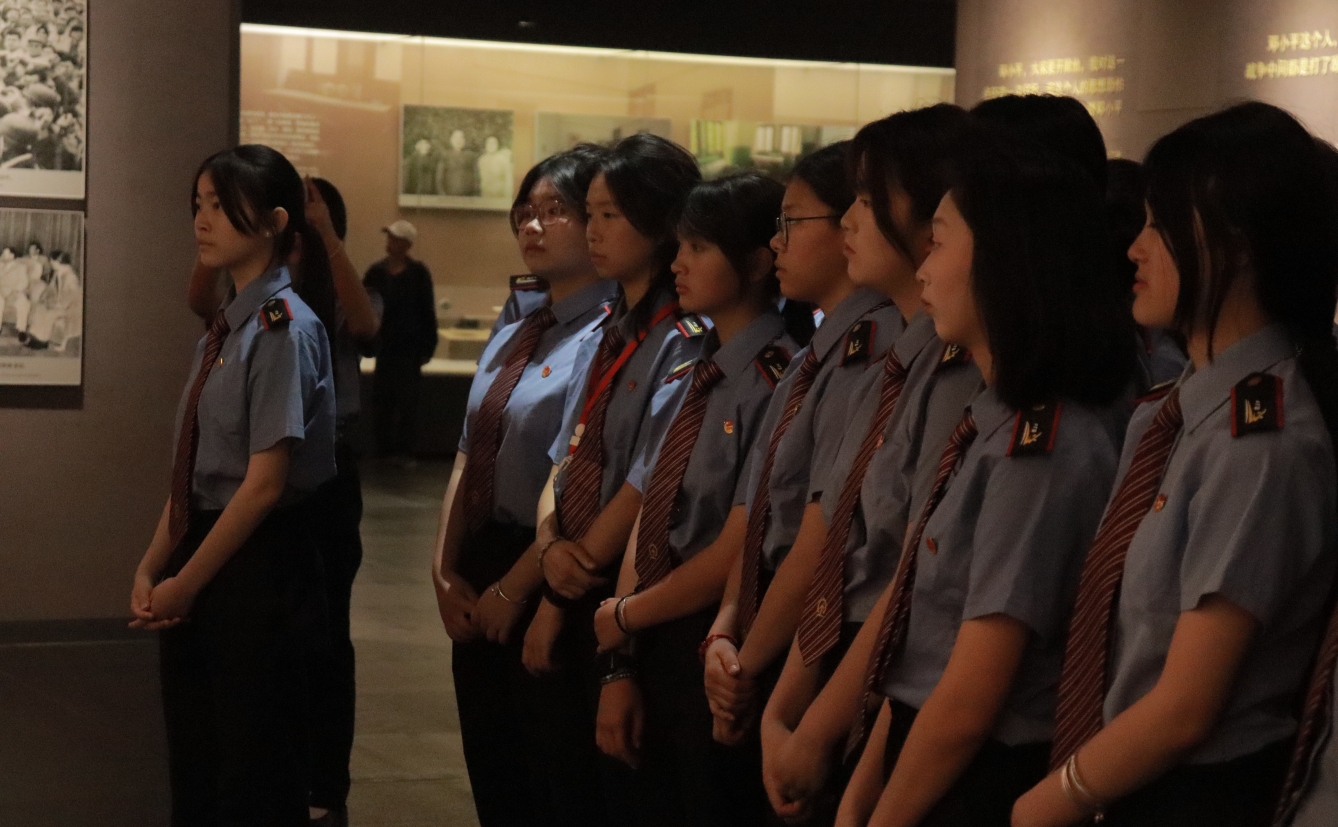 把思政課搬到小平小道陳列館|南昌向遠軌道技術(shù)學(xué)校團委開展11月主題團日活動