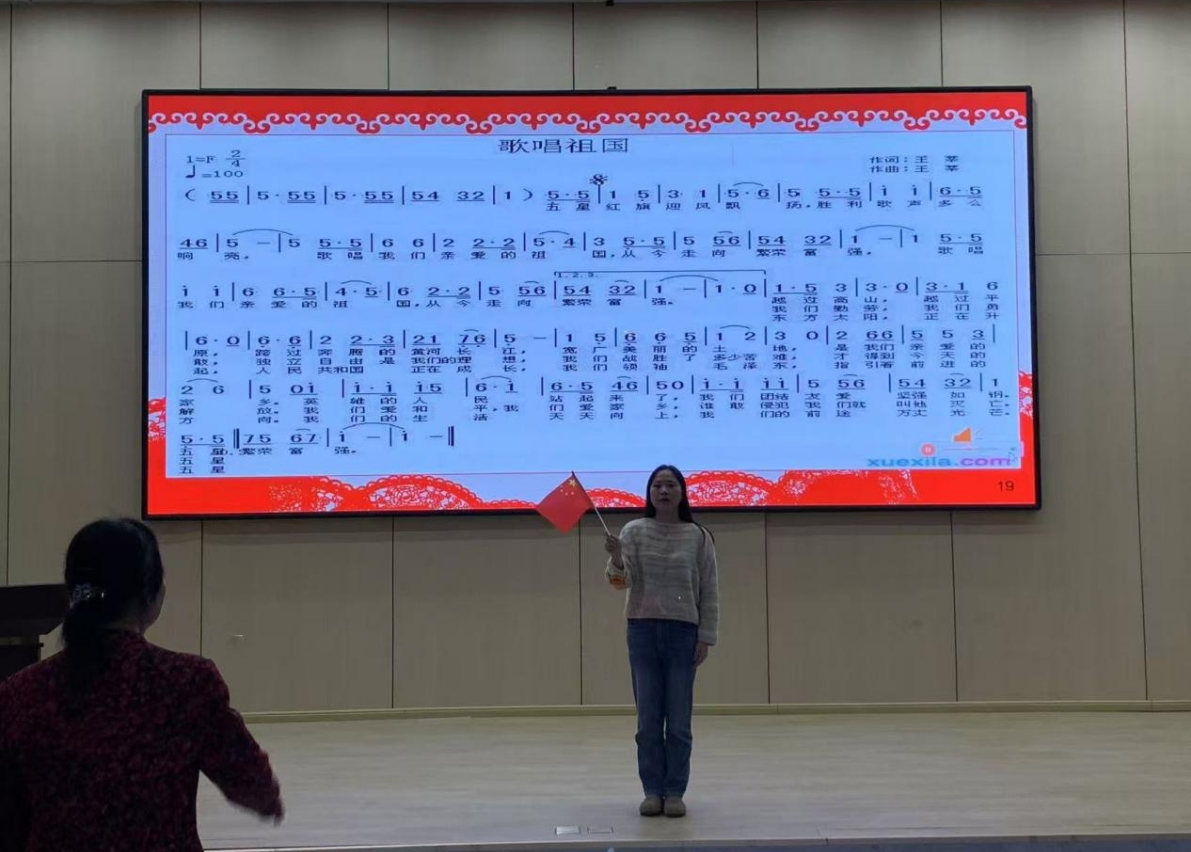 賡續(xù)紅色血脈 弘揚長征精神—南昌向遠軌道技術學校邀請“五老”進校園開展宣講活動