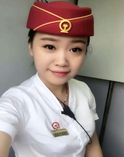 南昌鐵路學校優(yōu)秀畢業(yè)生--“湘西飛出來的金鳳凰鄧瑤列車長”