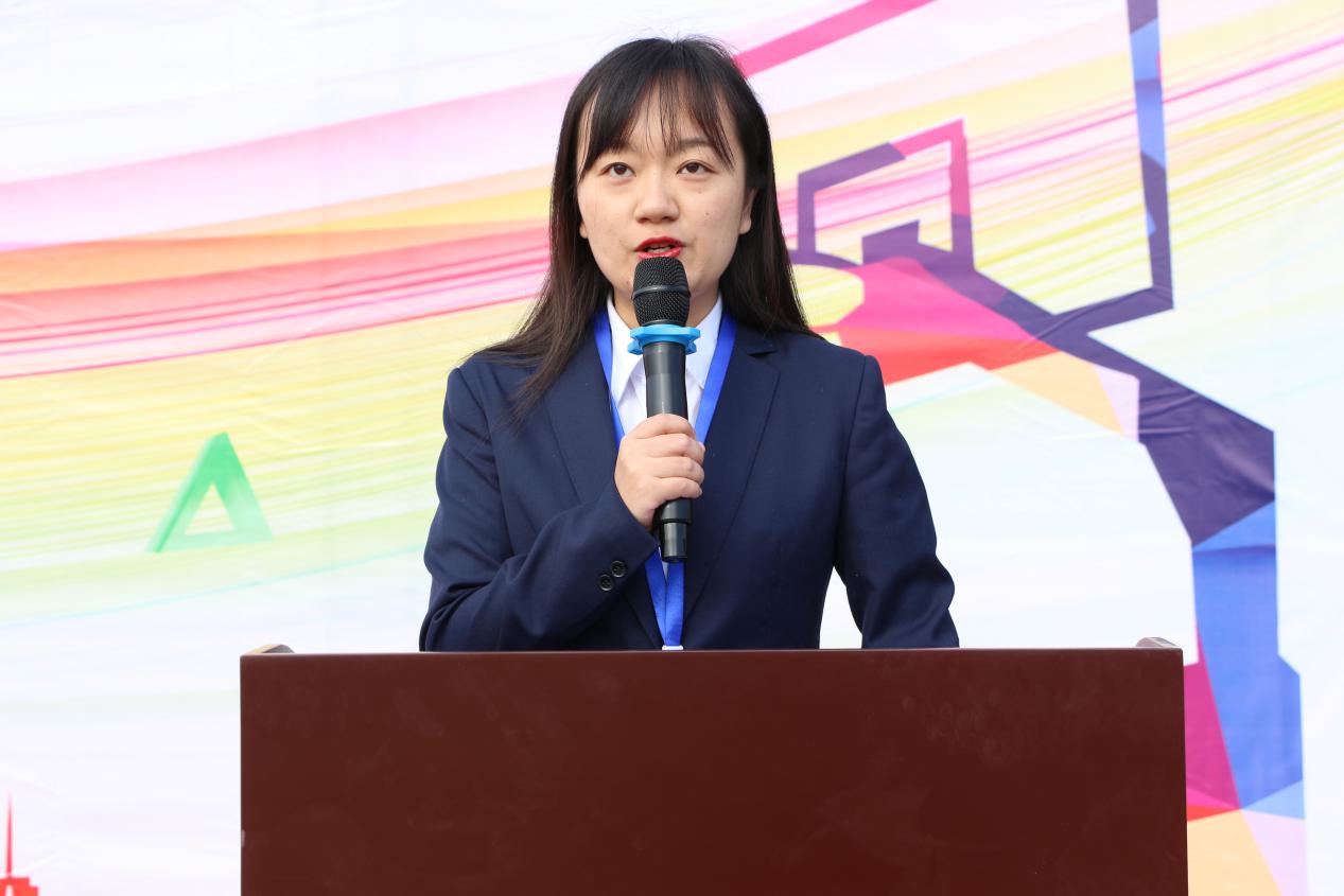熱烈祝賀南昌向遠軌道技術(shù)學校第十三屆秋季田徑運動會開幕